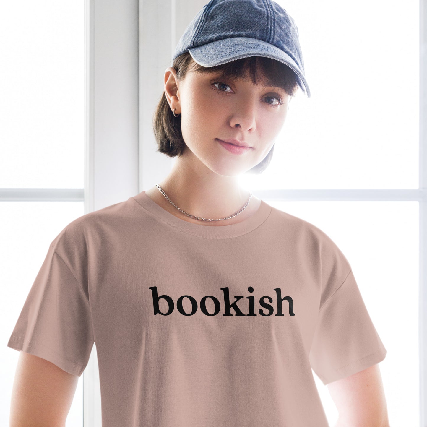 1. T-shirt Cropped - Bookish