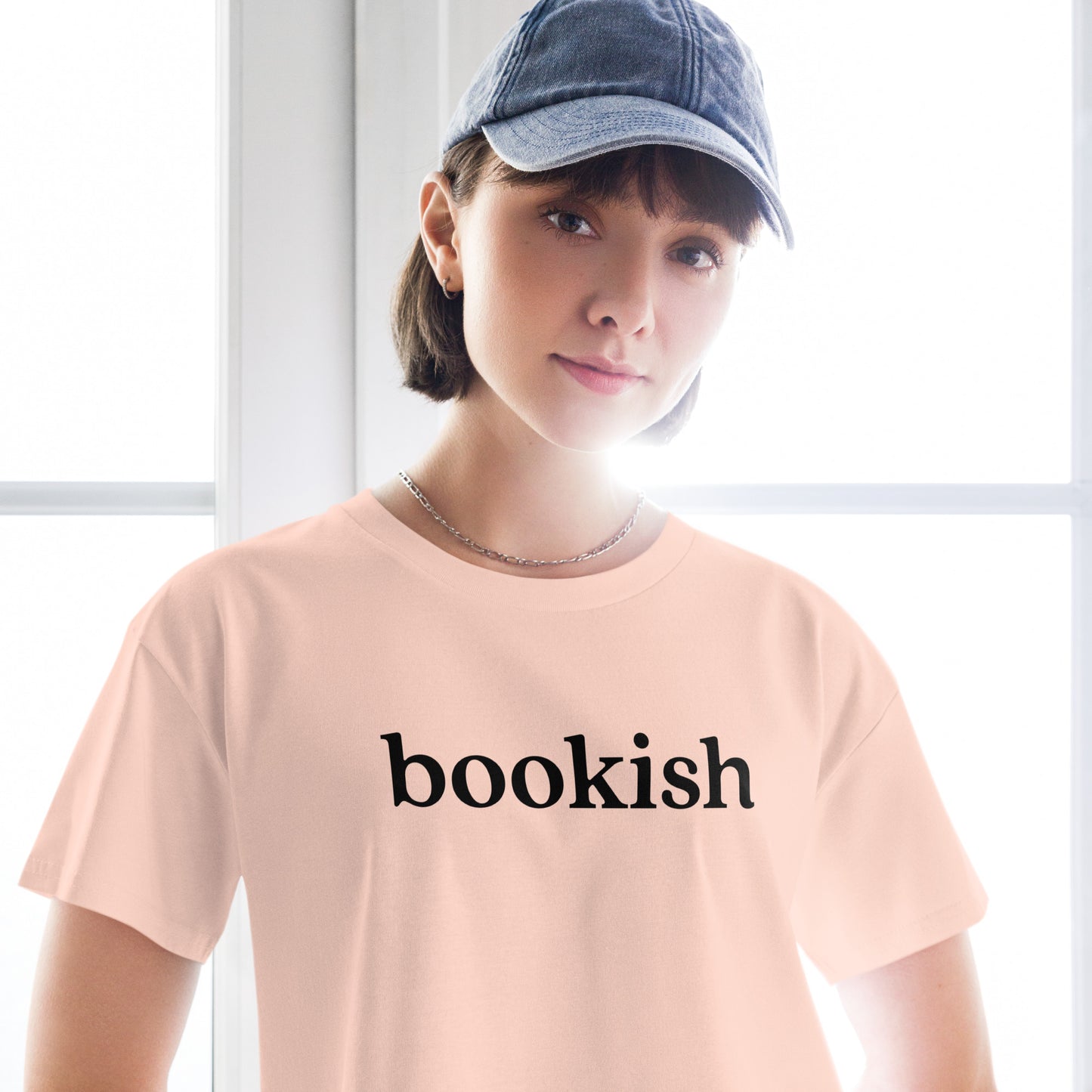 1. T-shirt Cropped - Bookish